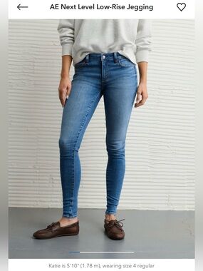 American Eagle Outfitters Low Rise Jegging Skinny Jeans